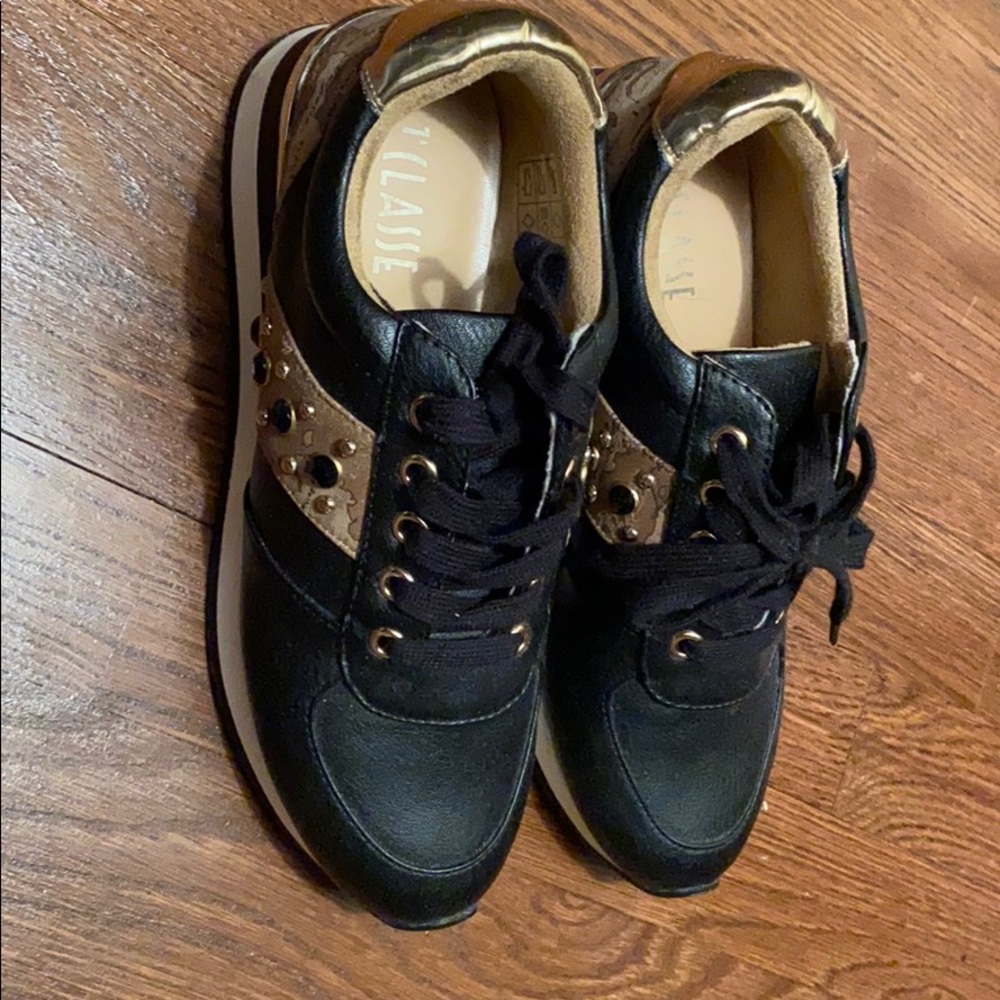 ALVIERO MARTINI limited edition sneakers
